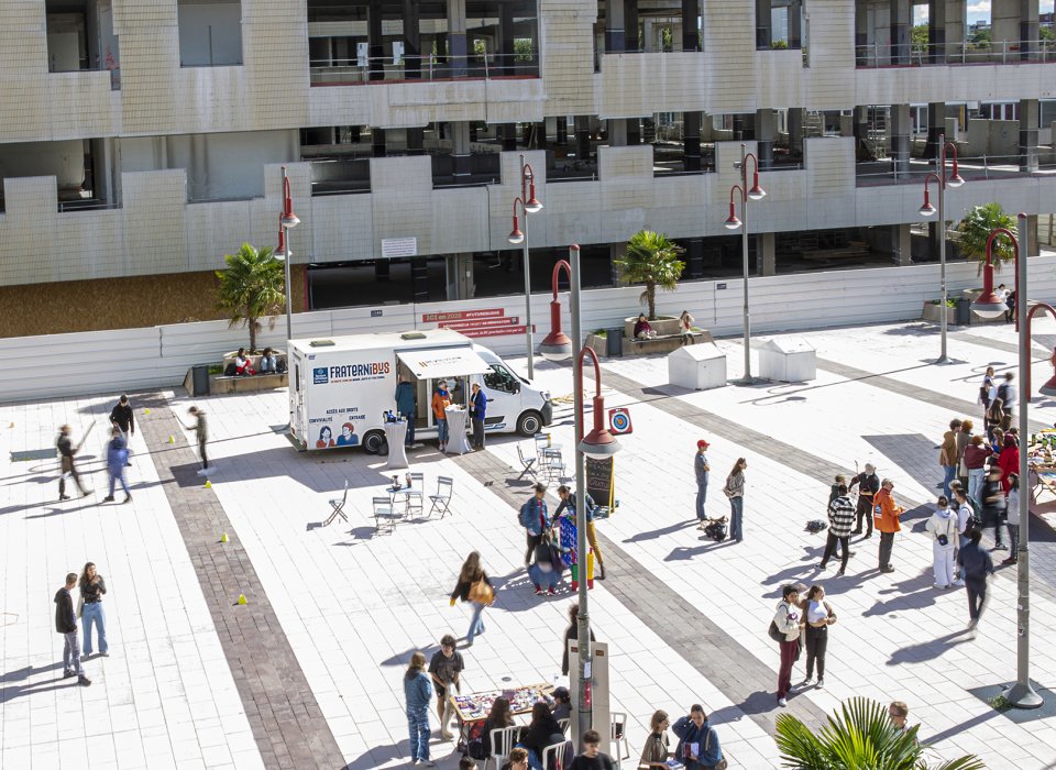 Le fraternibus sur le campus